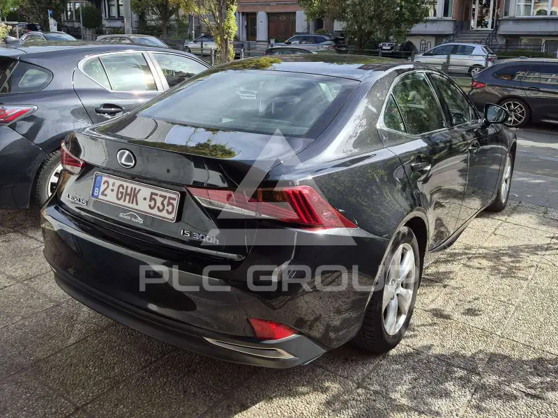 2018 Lexus IS300