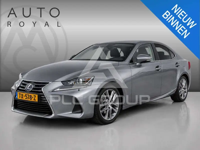 2018 Lexus IS300