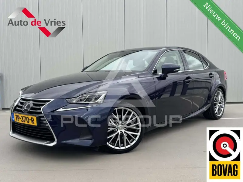 2018 Lexus IS300