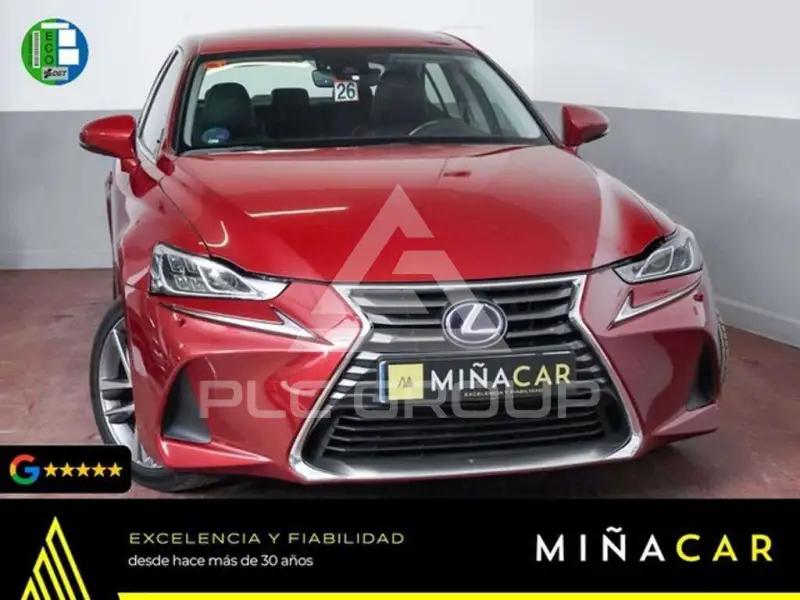 2018 Lexus IS300