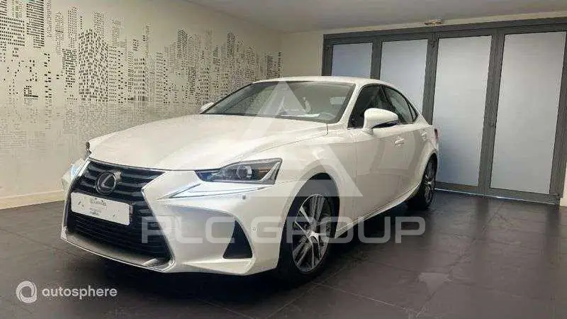 2018 Lexus IS300