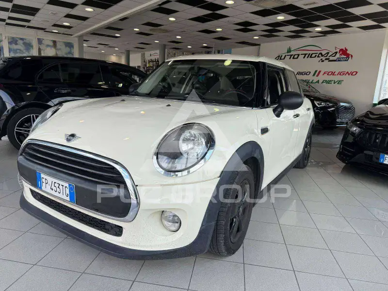 2018 Mini COOPER