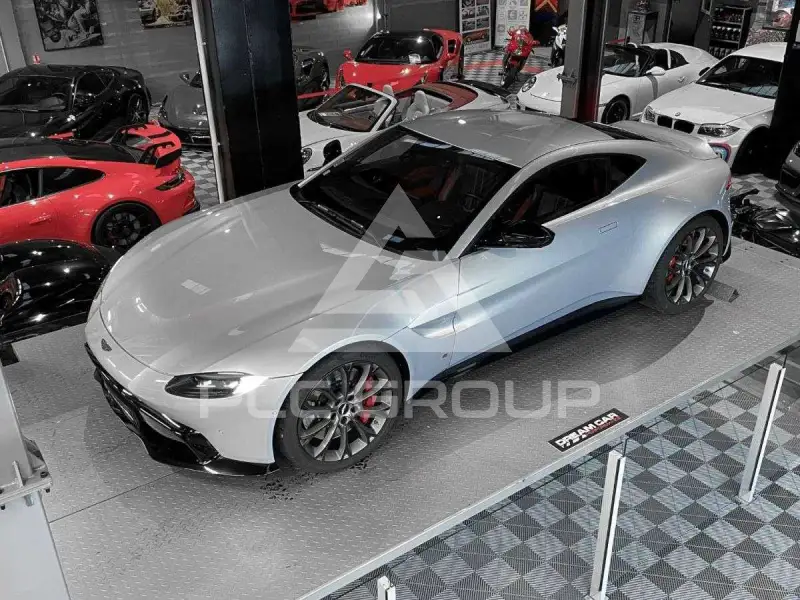 2018 Aston Martin V8