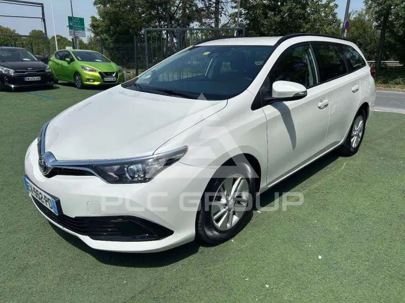 2018 Toyota AURIS