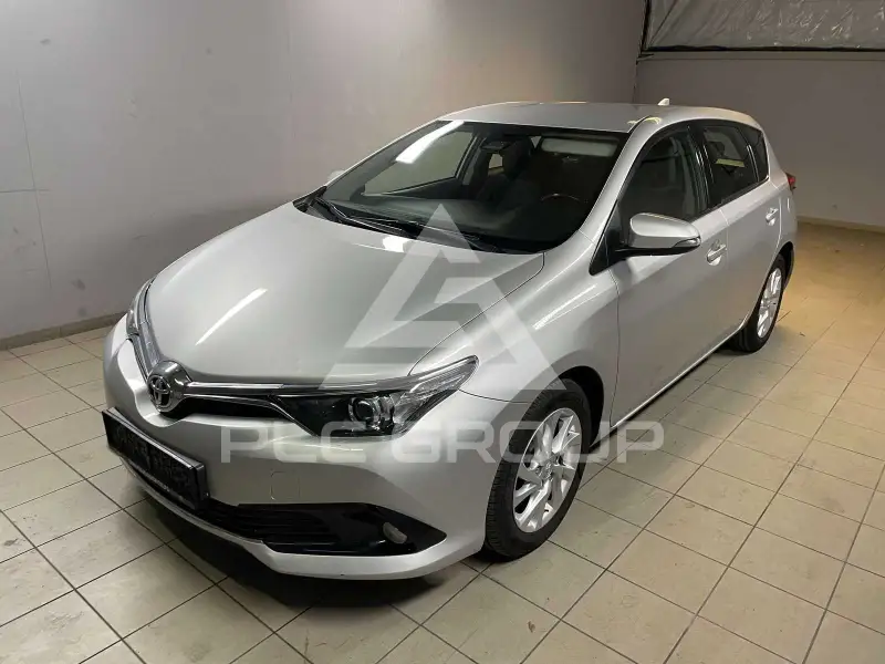 2018 Toyota AURIS