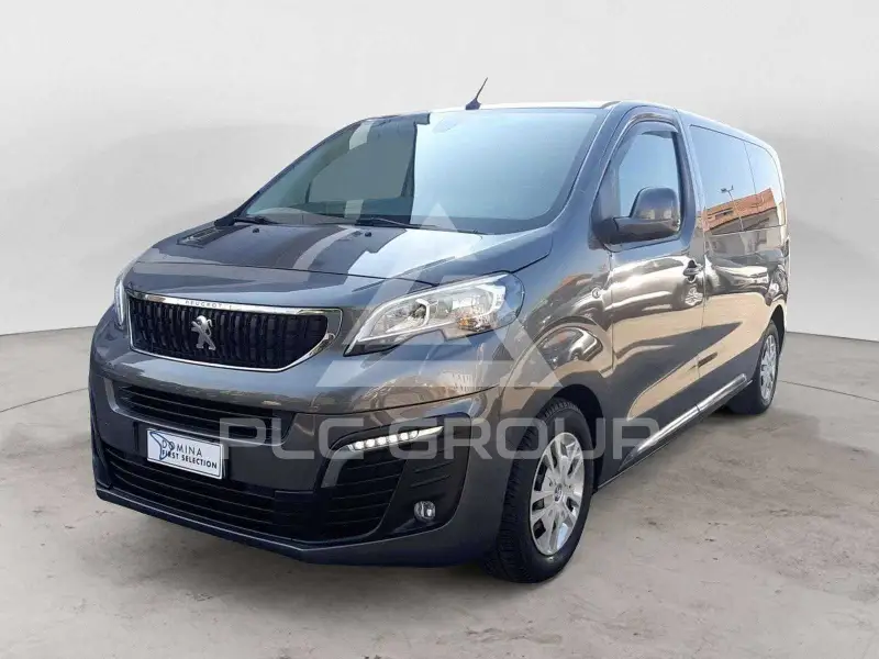 2018 Peugeot Traveller