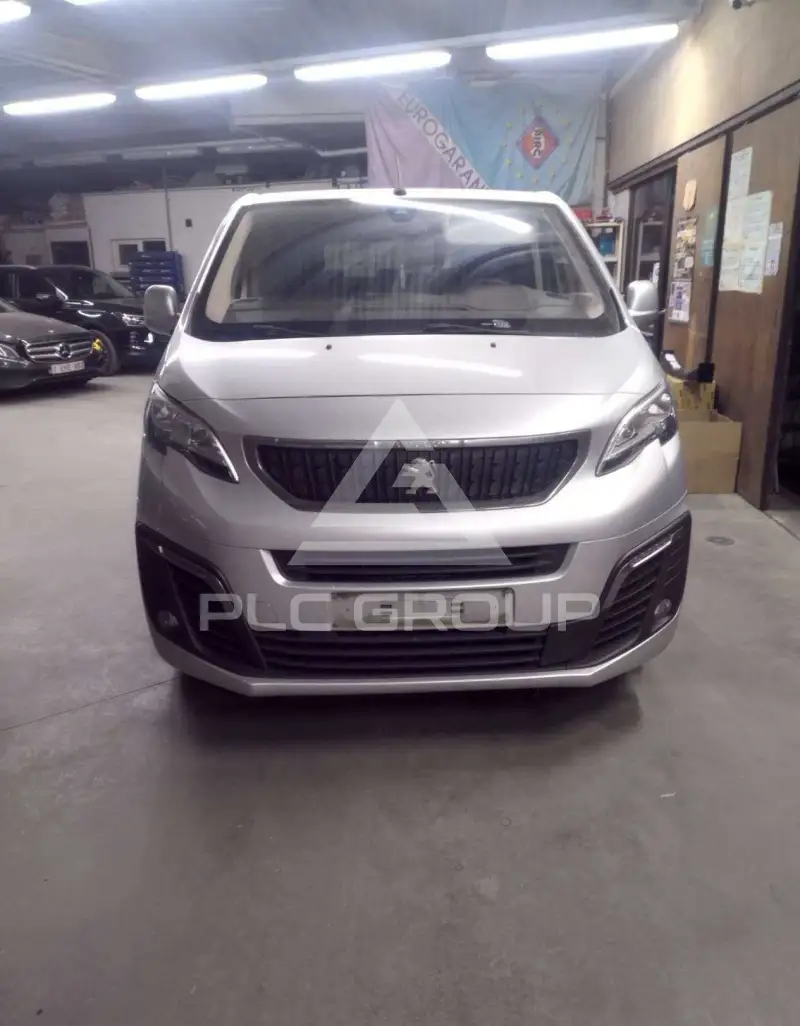 2018 Peugeot Traveller