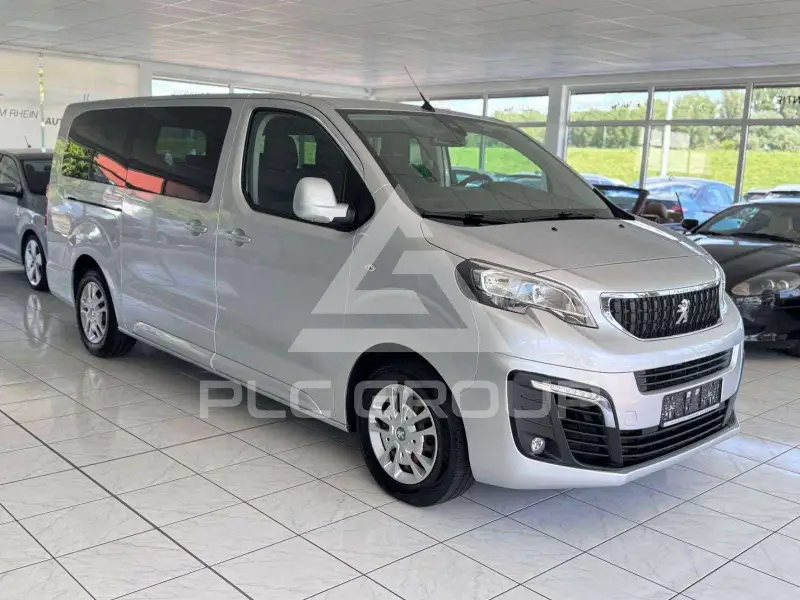 2018 Peugeot Traveller