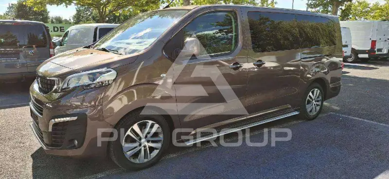 2018 Peugeot Traveller