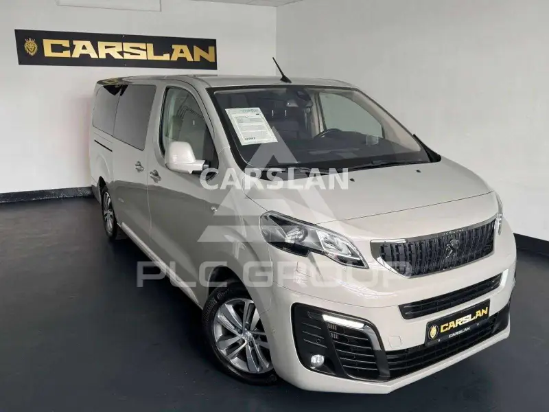 2018 Peugeot Traveller
