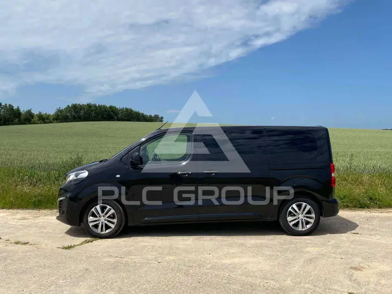 2018 Peugeot Traveller
