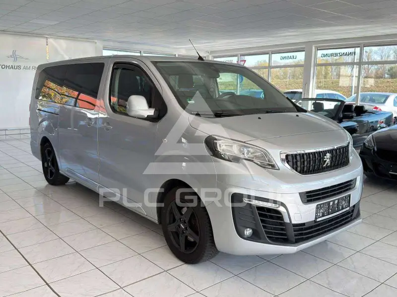2018 Peugeot Traveller
