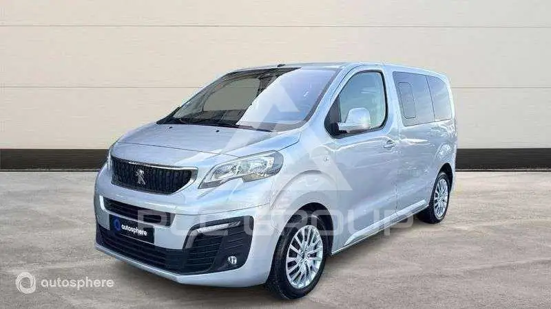 2018 Peugeot Traveller