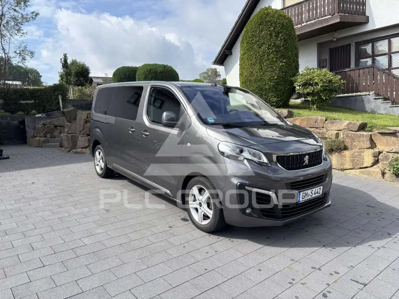 2018 Peugeot Traveller