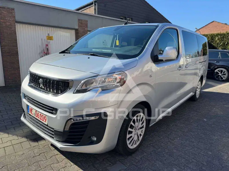 2018 Peugeot Traveller