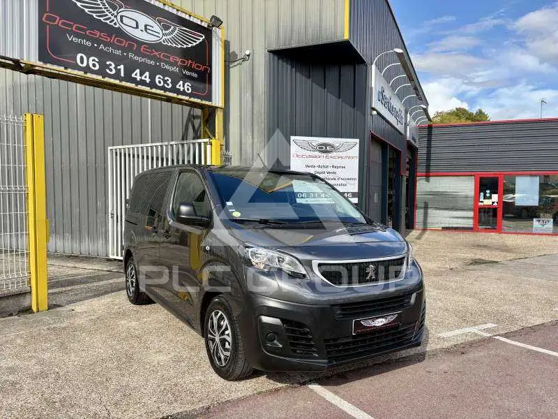 2018 Peugeot Traveller