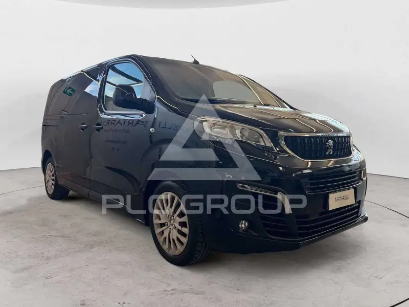 2018 Peugeot Traveller