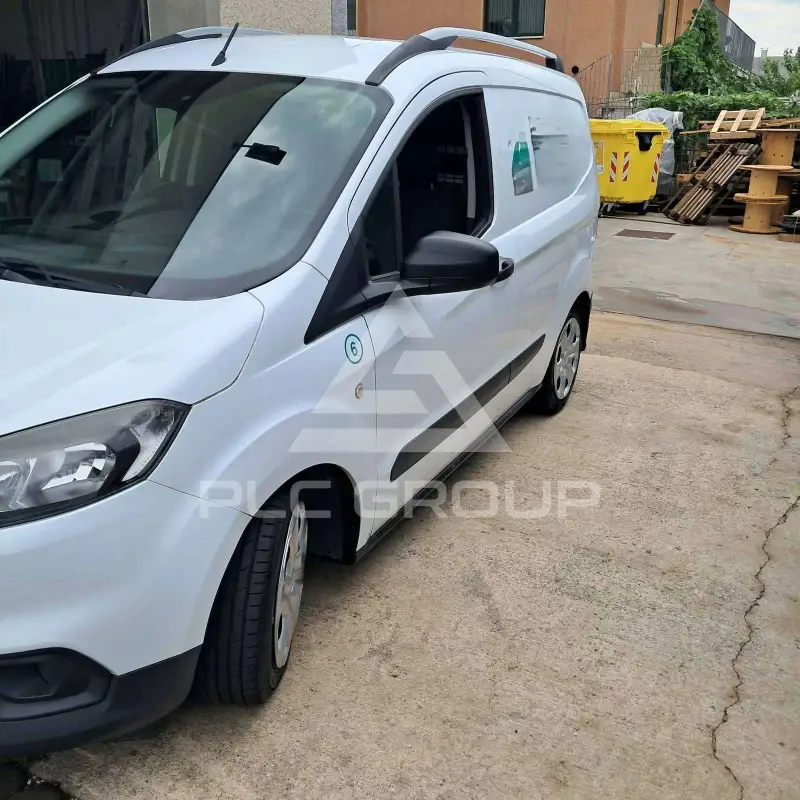 2018 Ford Courier