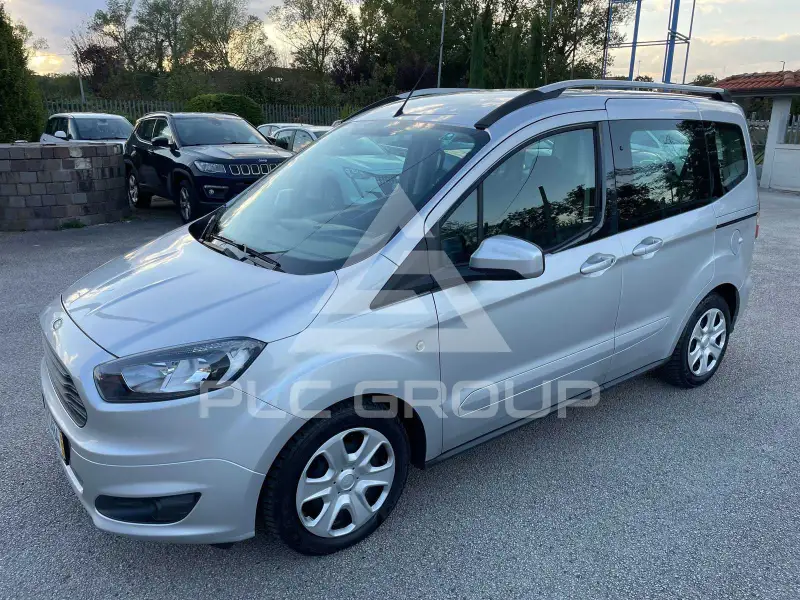 2018 Ford Tourneo
