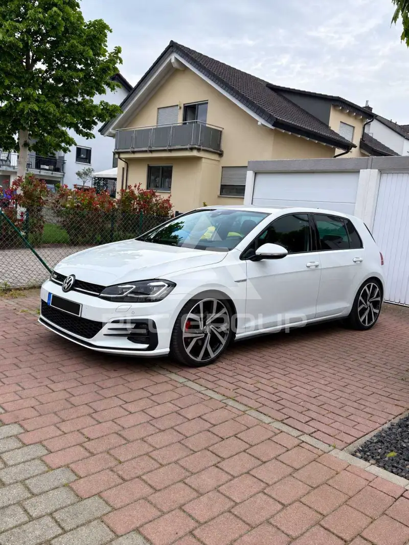 2018 Volkswagen GOLF