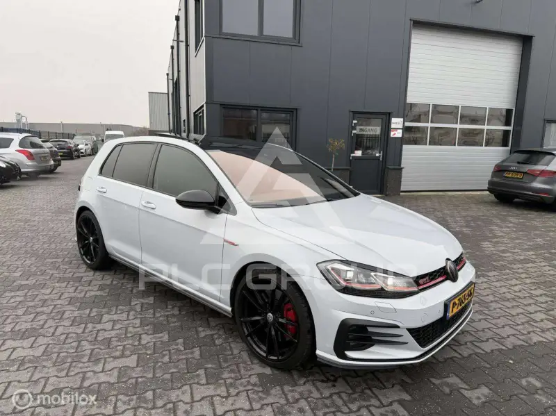 2018 Volkswagen GOLF