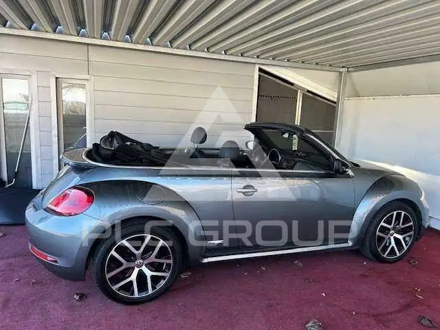 2018 Volkswagen BEETLE