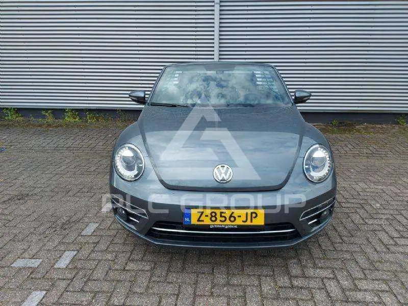 2018 Volkswagen BEETLE