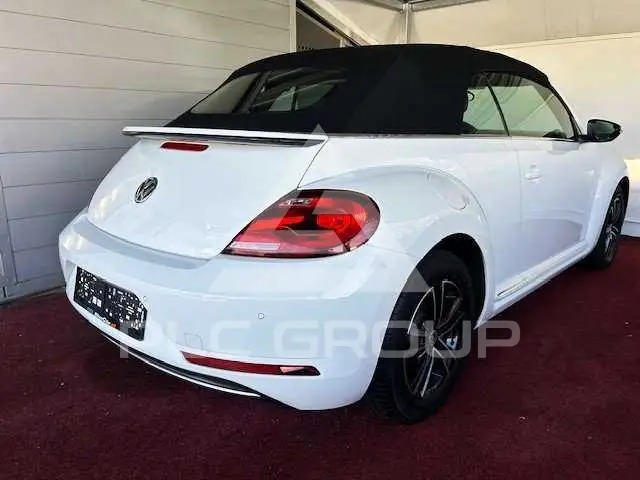 2018 Volkswagen BEETLE
