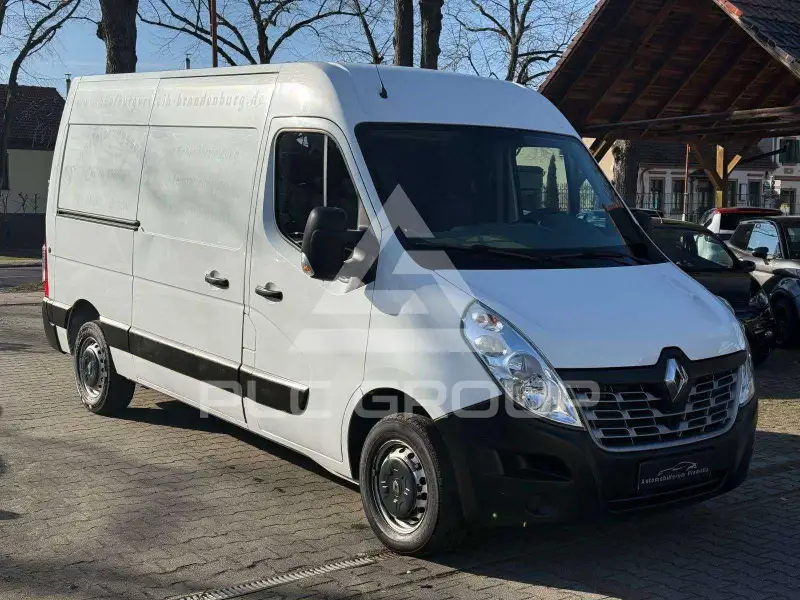 2018 Renault Master