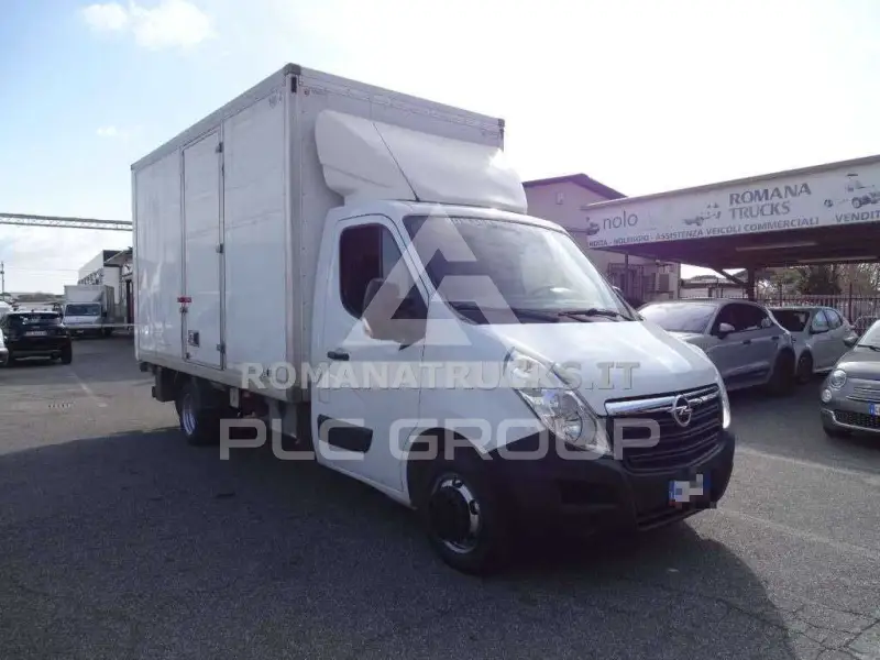 2018 Opel Movano