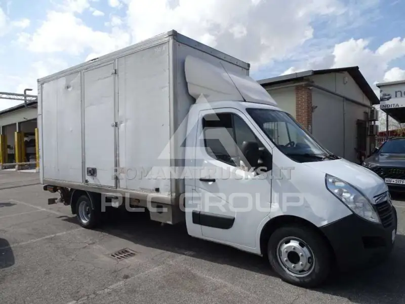 2018 Opel Movano