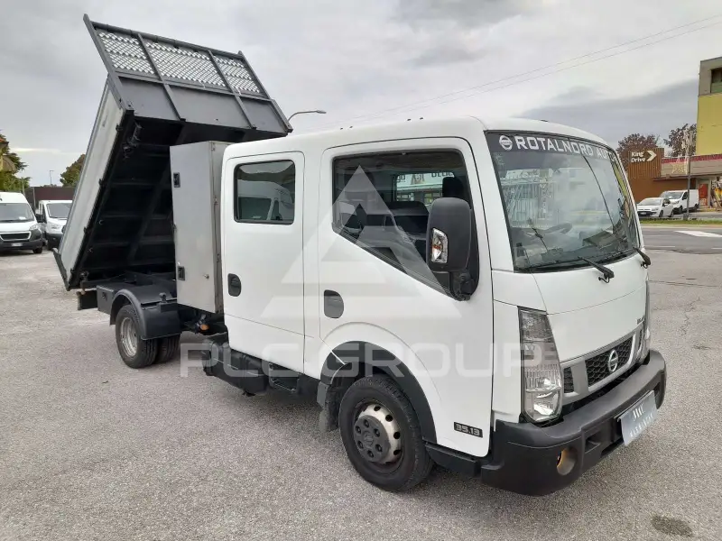 2019 Nissan NV 400