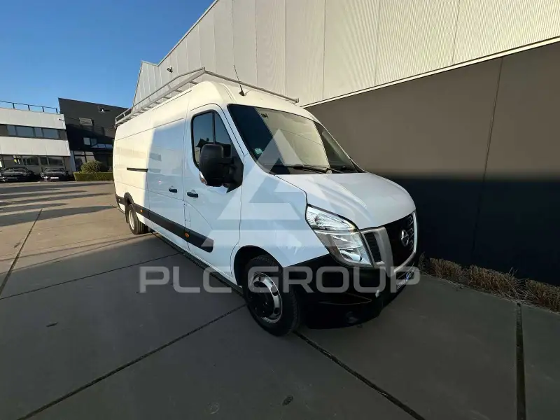 2019 Nissan NV 400