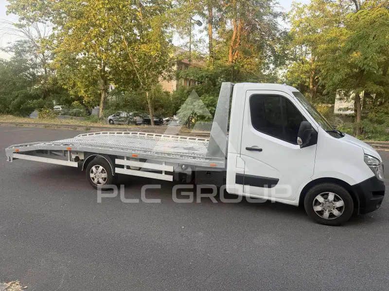 2019 Nissan NV 400