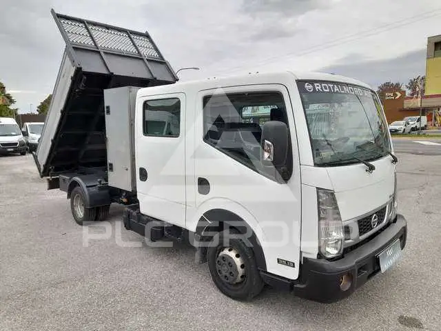 2019 Nissan NV 400