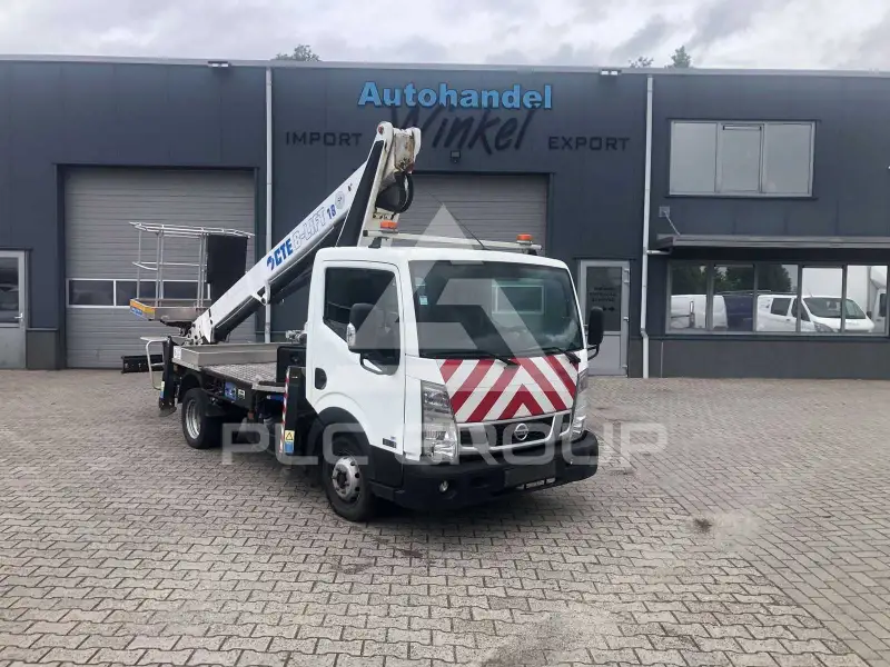 2019 Nissan NT400