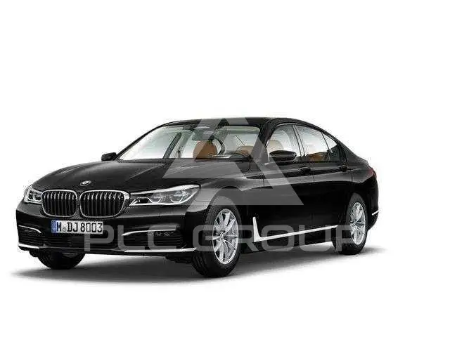 2019 BMW 740