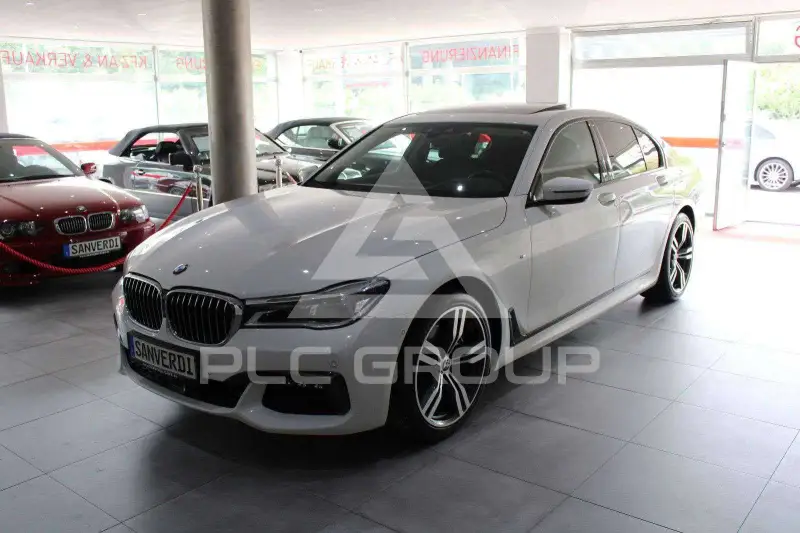 2019 BMW 740