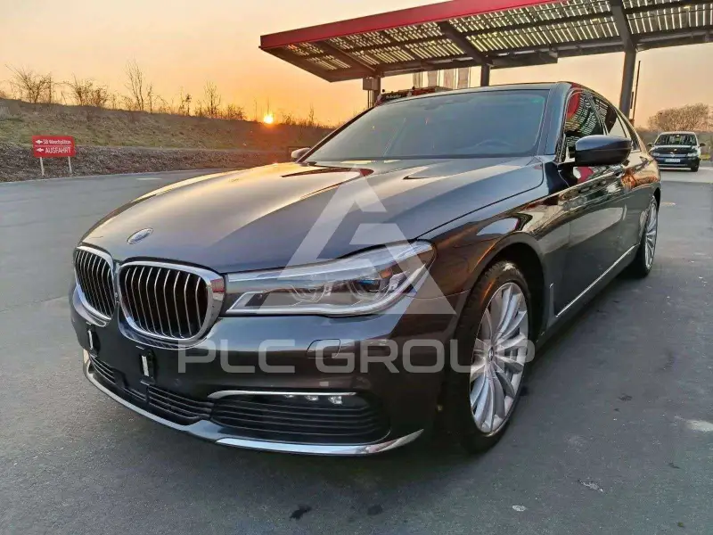 2019 BMW 740