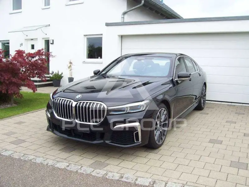 2019 BMW 750