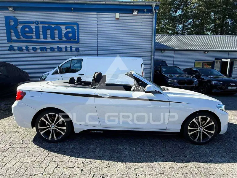 2019 BMW 230