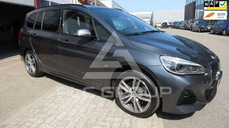 2019 BMW 220