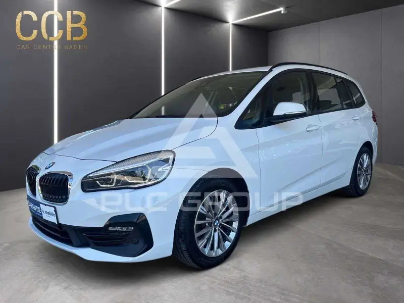 2019 BMW 220