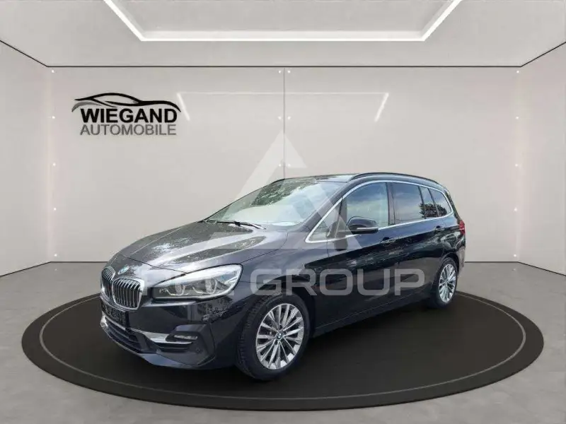2019 BMW 220