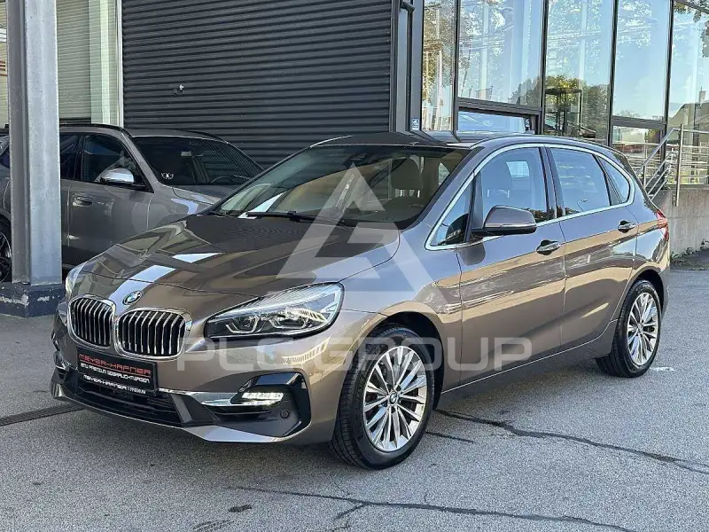 2019 BMW 216
