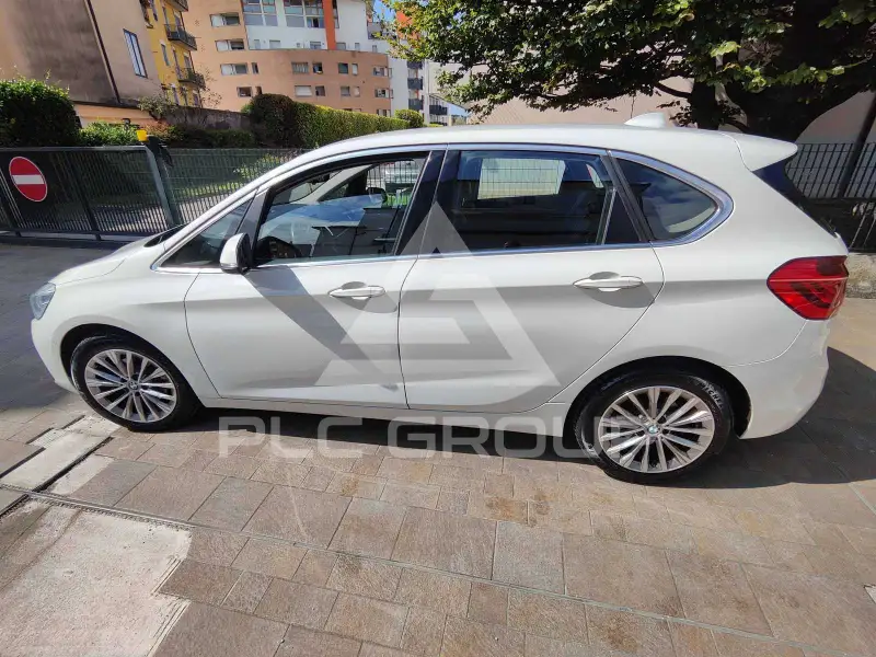 2019 BMW 216