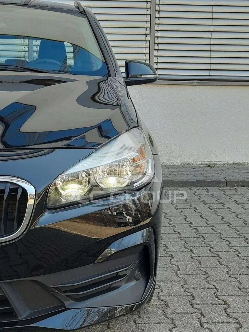 2019 BMW 216