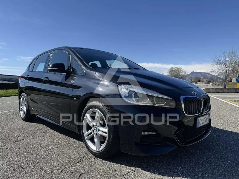 2019 BMW 216