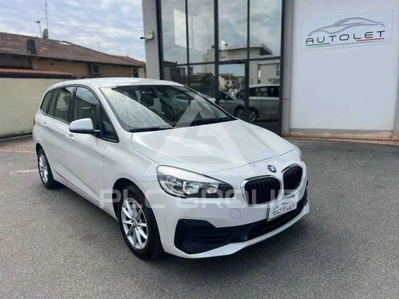 2019 BMW 216