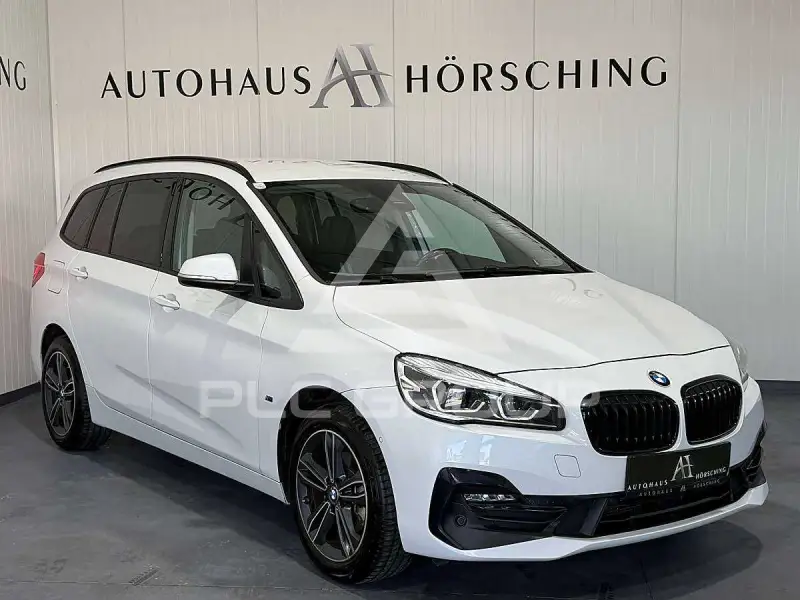 2019 BMW 216